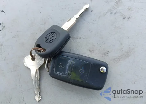 2003 Volkswagen Eurovan Mv from USA, damaged, VIN WV2MB47033H024695